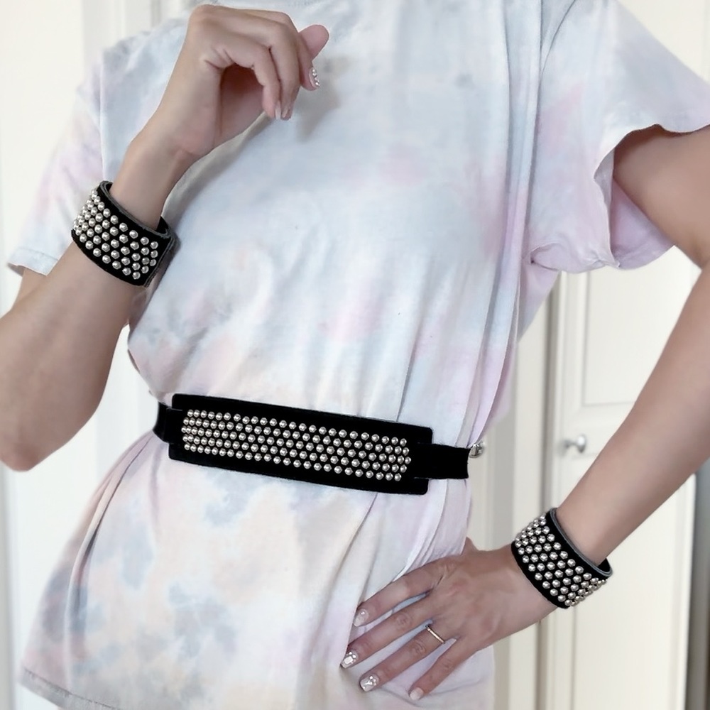🤩 Stunning Genuine Studded Suede Black Belt And Matching Bracelets